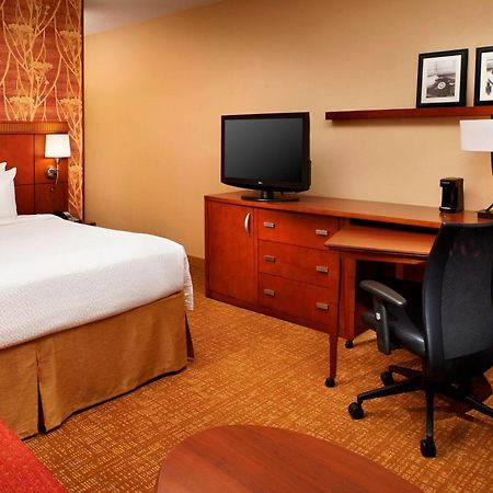คอร์ตยาร์ด บาย แมริออท โคลัมบัส วอร์ทิงตัน Hotel เวิร์ทธิงตัน ภายนอก รูปภาพ