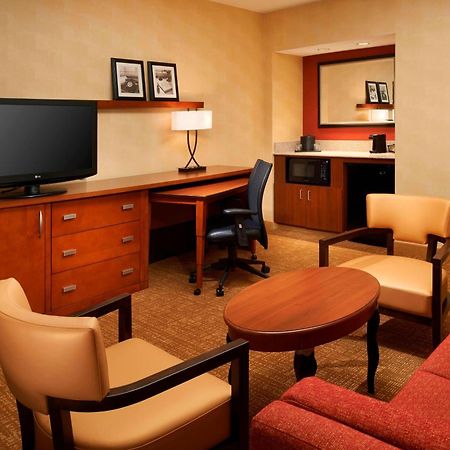 คอร์ตยาร์ด บาย แมริออท โคลัมบัส วอร์ทิงตัน Hotel เวิร์ทธิงตัน ภายนอก รูปภาพ