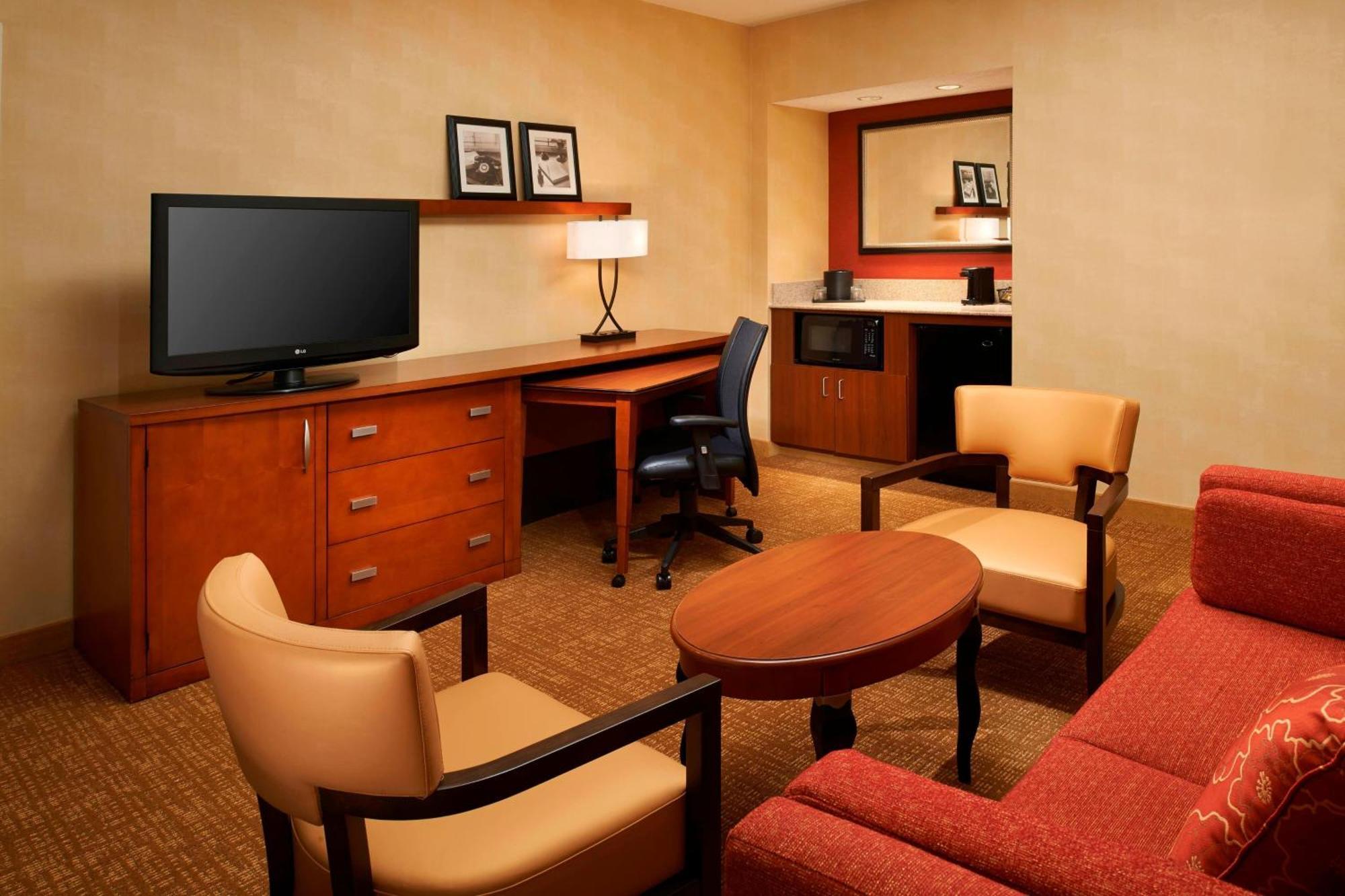 คอร์ตยาร์ด บาย แมริออท โคลัมบัส วอร์ทิงตัน Hotel เวิร์ทธิงตัน ภายนอก รูปภาพ